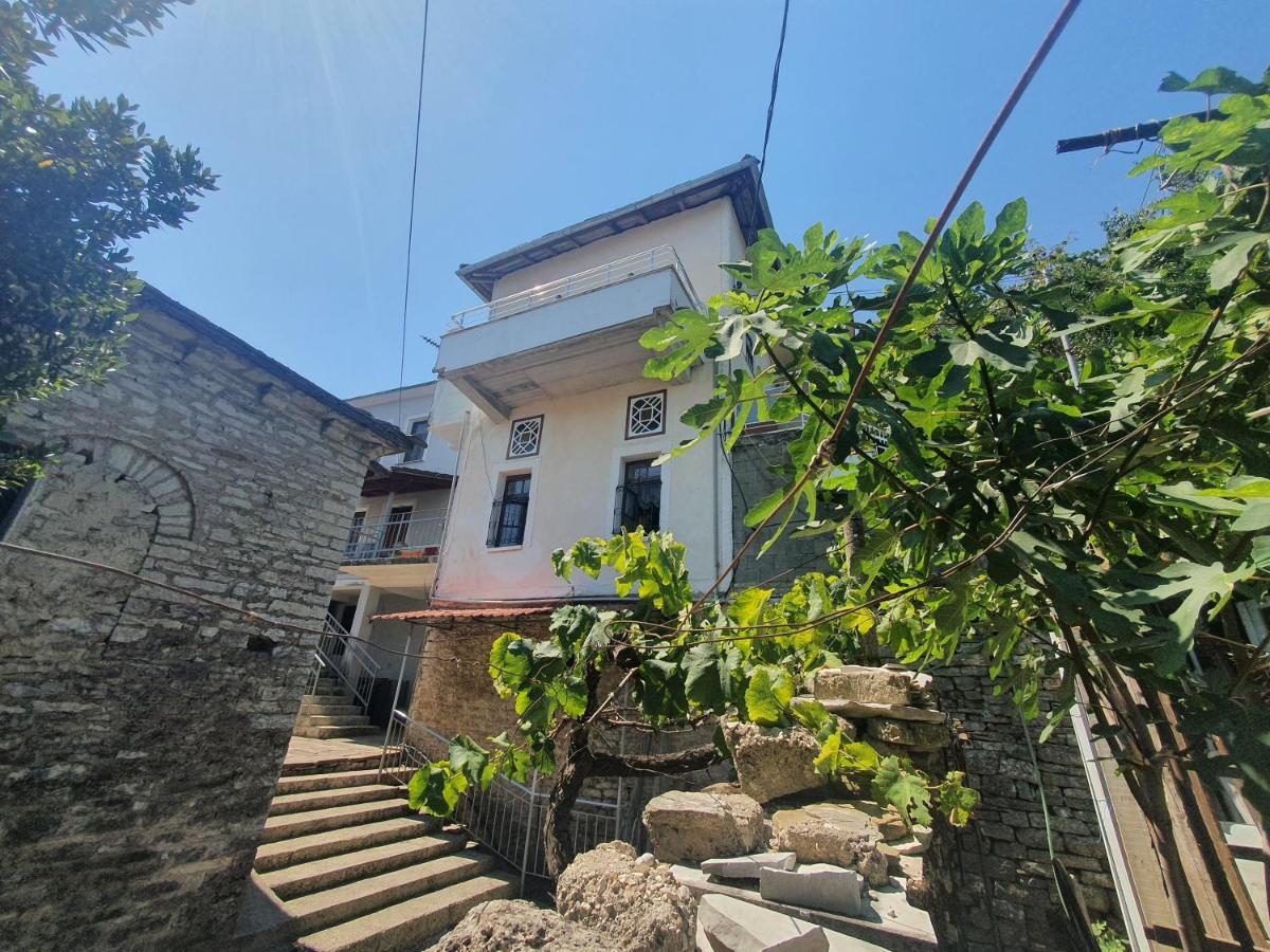 Riva Guest House Gjirokastër Dış mekan fotoğraf