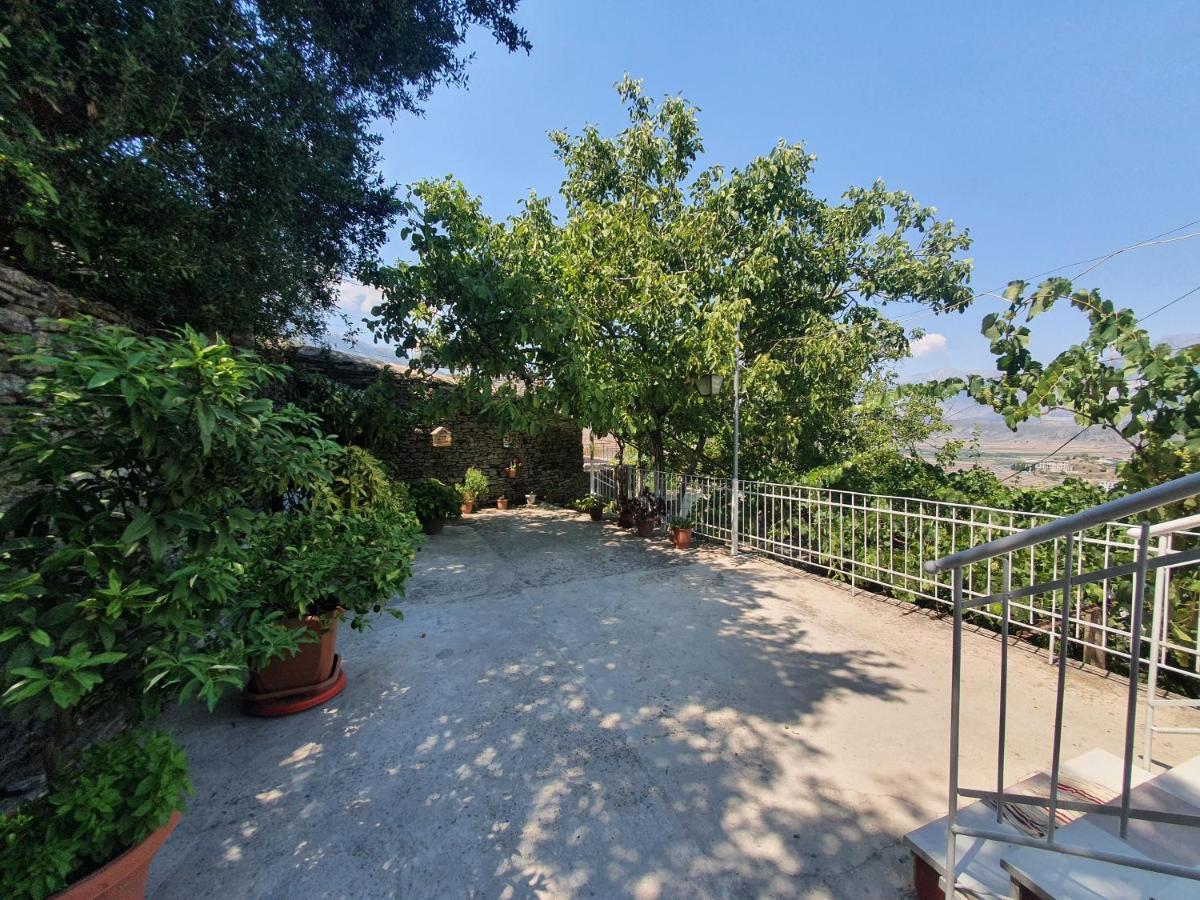Riva Guest House Gjirokastër Dış mekan fotoğraf
